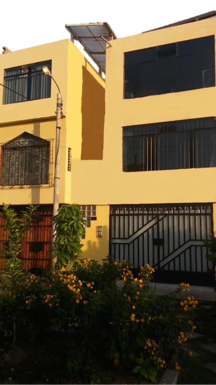 לינה וארוחת בוקר טרוחיו Residencial El Sol De Los Pinos מראה חיצוני תמונה