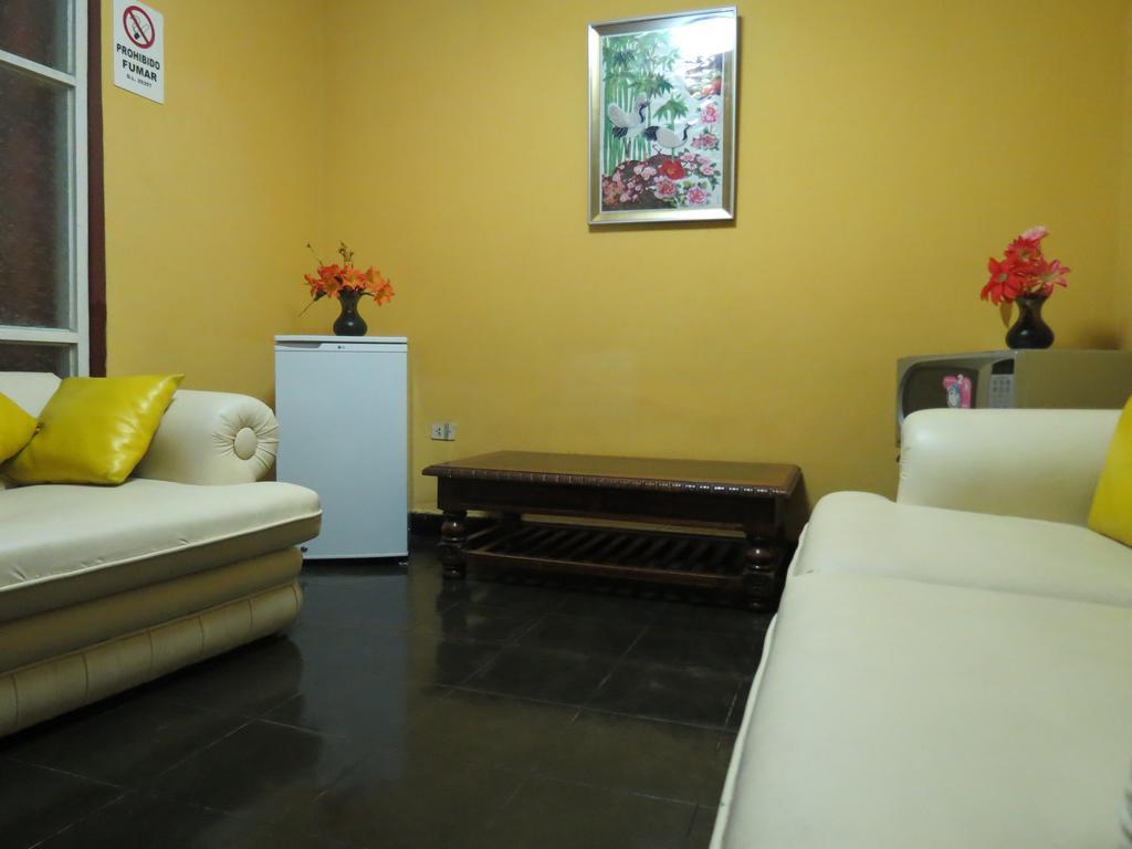 לינה וארוחת בוקר טרוחיו Residencial El Sol De Los Pinos מראה חיצוני תמונה