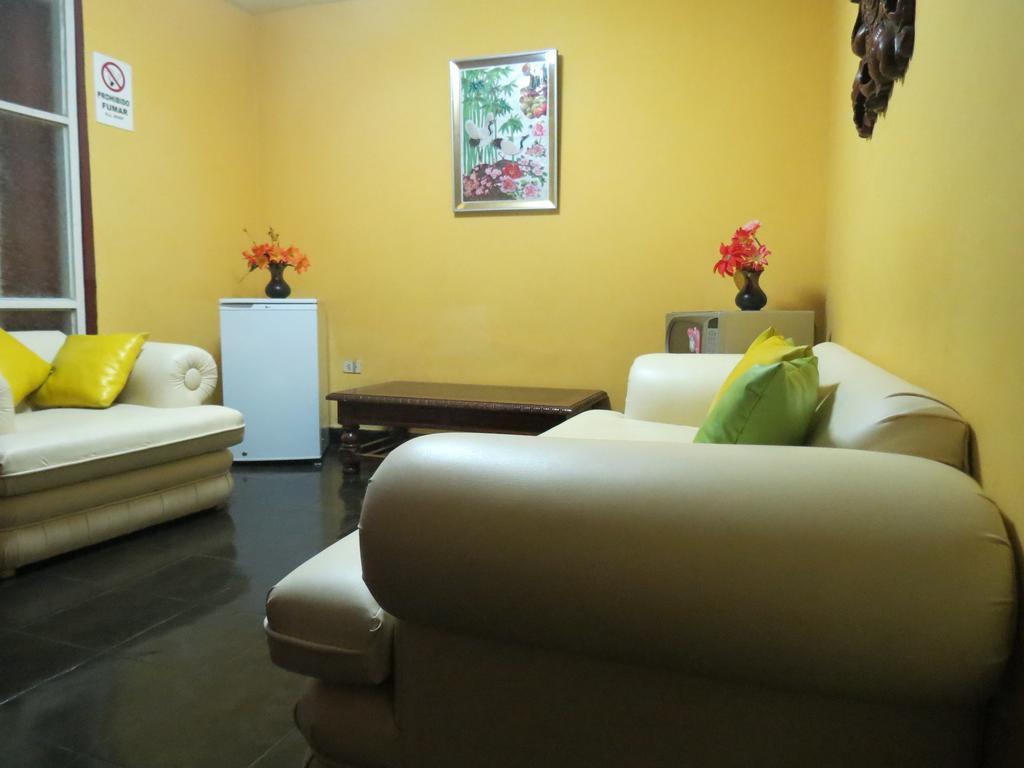 לינה וארוחת בוקר טרוחיו Residencial El Sol De Los Pinos מראה חיצוני תמונה