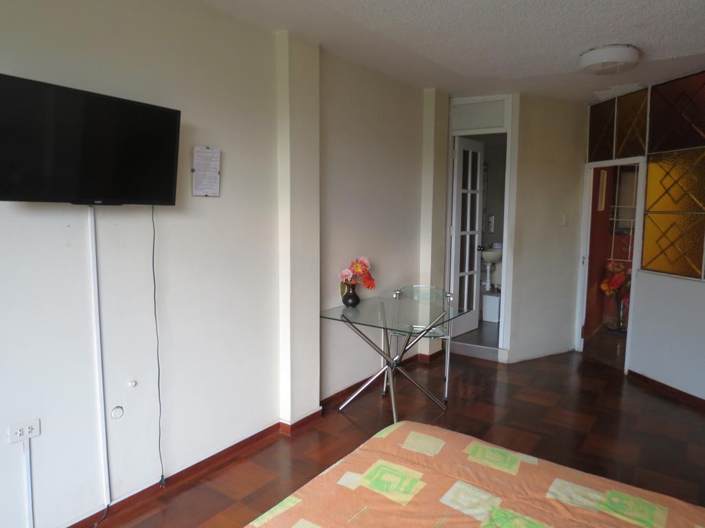 לינה וארוחת בוקר טרוחיו Residencial El Sol De Los Pinos מראה חיצוני תמונה