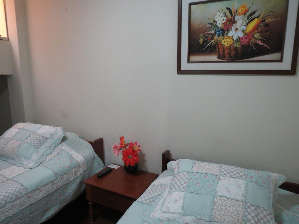 לינה וארוחת בוקר טרוחיו Residencial El Sol De Los Pinos מראה חיצוני תמונה