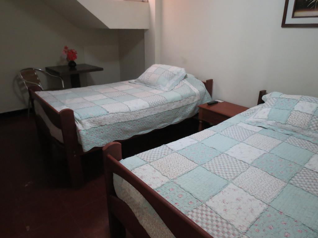 לינה וארוחת בוקר טרוחיו Residencial El Sol De Los Pinos מראה חיצוני תמונה