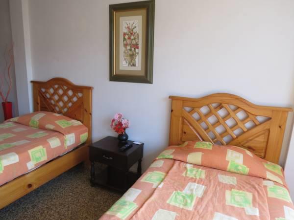 לינה וארוחת בוקר טרוחיו Residencial El Sol De Los Pinos מראה חיצוני תמונה