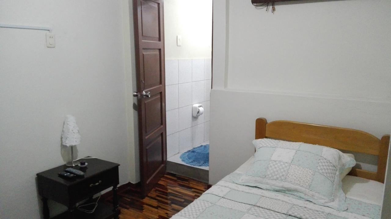 לינה וארוחת בוקר טרוחיו Residencial El Sol De Los Pinos מראה חיצוני תמונה